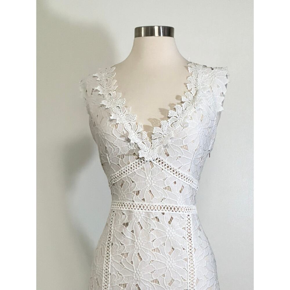Saylor All-Over-Lace Midi Dress in White Size Large - Picture 2 of 7
